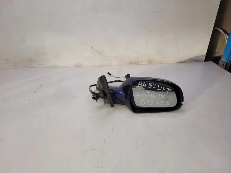 LUSTERKO PRAWE AUDI A4 B8 LIFT LX5Q 6+2 PIN UK