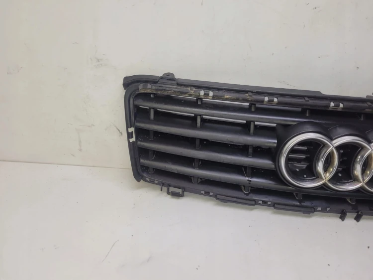 GRILL ATRAPA CHŁODNICY AUDI A4 B6 CABRIO 8H0853653