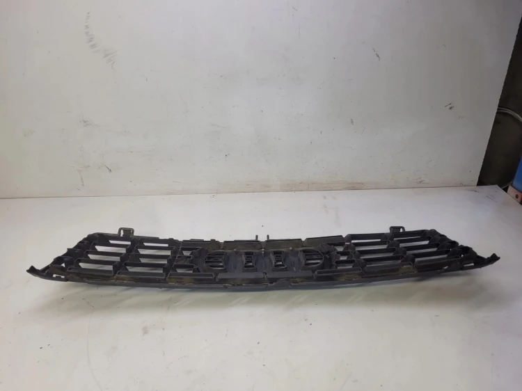 GRILL ATRAPA CHŁODNICY AUDI A4 B6 CABRIO 8H0853653