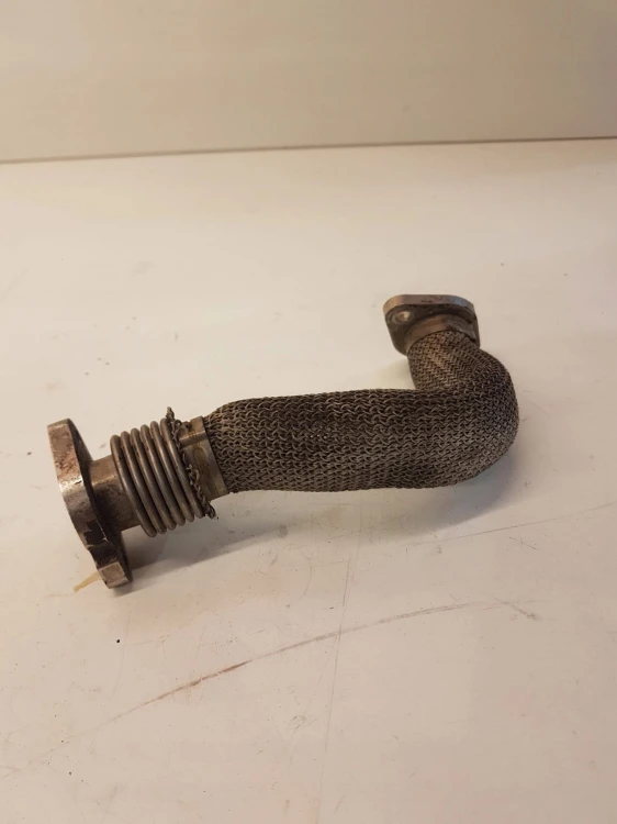 RURA RURKA EGR AUDI A6 C6 A8 3.0 TDI 059131530B