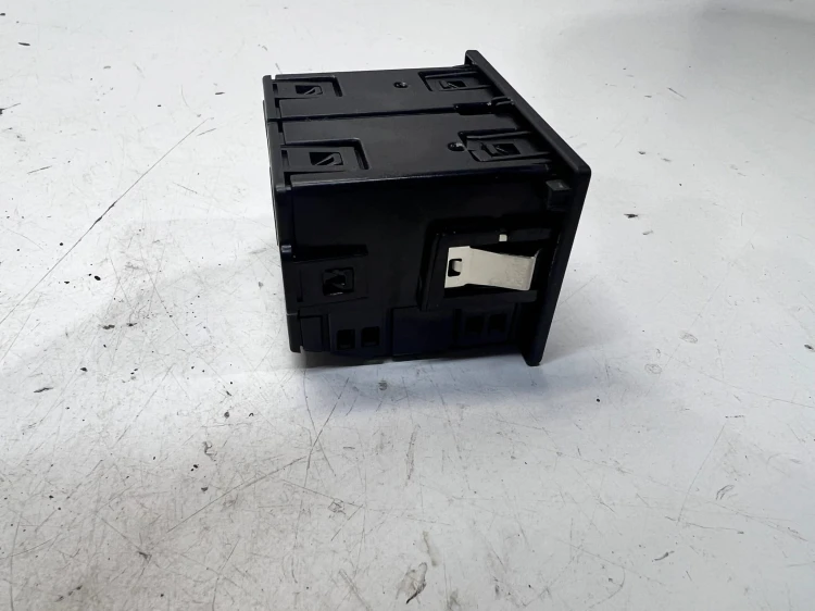 GNIAZDO PORT USB AUX AUDI A6 C7 4G0035736