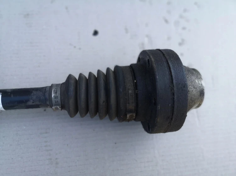 PÓŁOŚ PRZEDNIA PRZÓD AUDI Q7 VW TOUAREG 7P0407271A