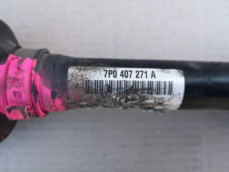 PÓŁOŚ PRZEDNIA PRZÓD AUDI Q7 VW TOUAREG 7P0407271A