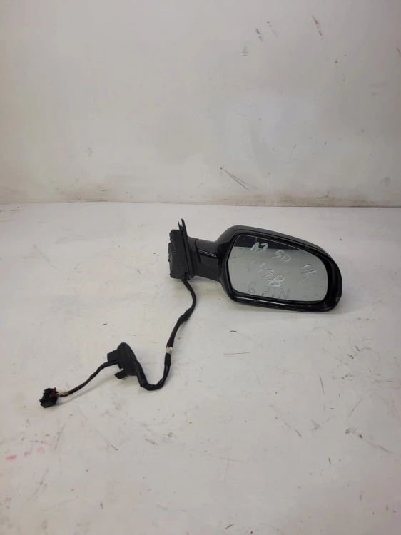 LUSTERKO PRAWY PRZÓD AUDI A3 8P4 LY9B 6 PIN UK 5D