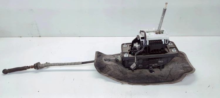 WYBIERAK LEWAREK ZMIANY BIEGÓW AUDI A6 C6 4F2713041E UK
