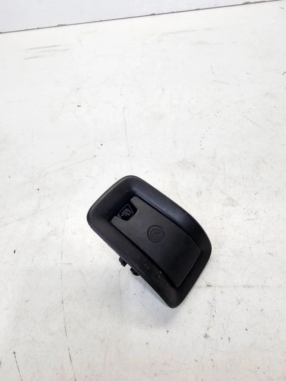ZAŚLEPKA MOCOWANIA ISOFIX TYŁ AUDI A4 B9 8W0887233B 8W0887187