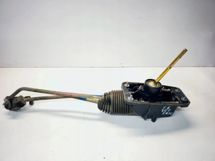 WYBIERAK BIEGÓW LEWAREK AUDI A4 B6 B7 8E0711025 8E0711271G 8E0711613C 5PK
