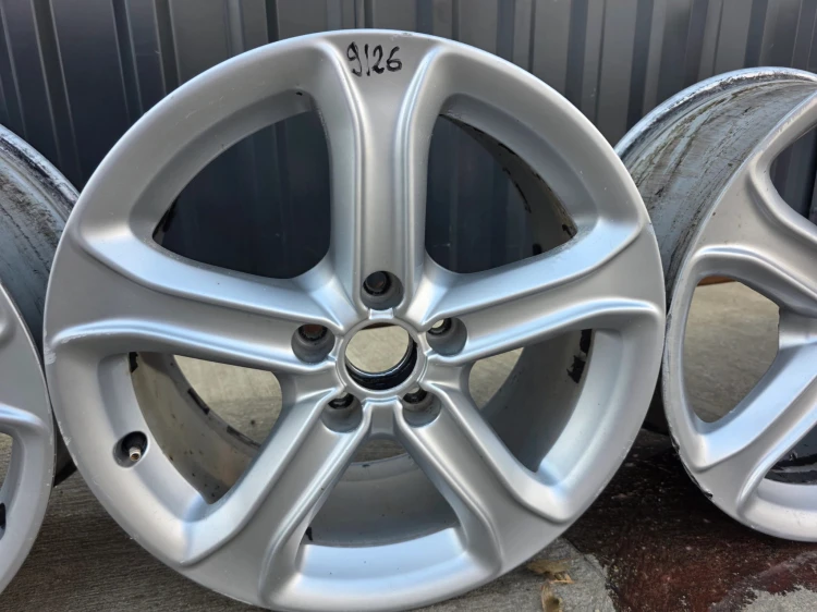 FELGA FELGI KOMPLET VW SKODA AUDI A4 A5 A6 7.5J R17 ET45 8K0601025BK 9/26