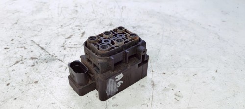 ROZDZIELACZ PNEUMATYKI AUDI A6 C6 4F0616013