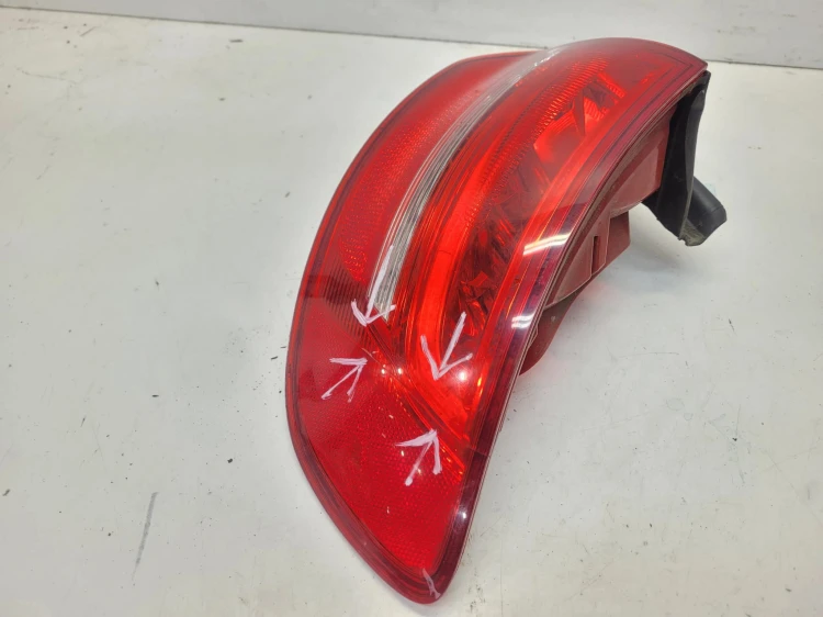 LAMPA PRAWY TYŁ W BŁOTNIK LED AUDI A3 8P LIFT 8P4945096E *150*