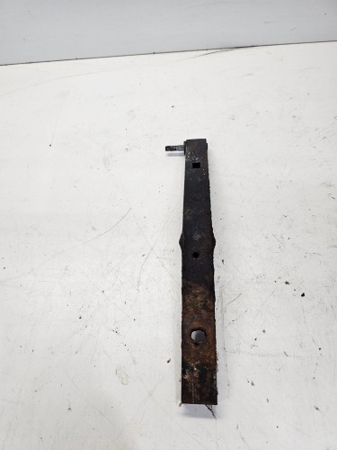 WSPORNIK PASA PRAWY AUDI A4 B8 A5 8K0805528A