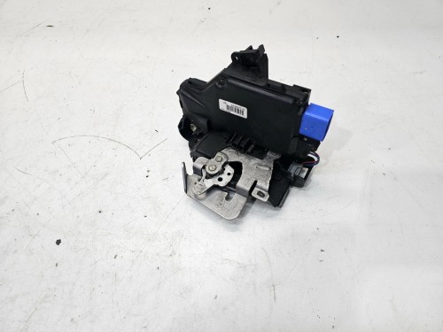 ZAMEK DRZWI PRAWY PRZÓD AUDI A8 D3 4E2837016 9-PIN ANGIELSKI