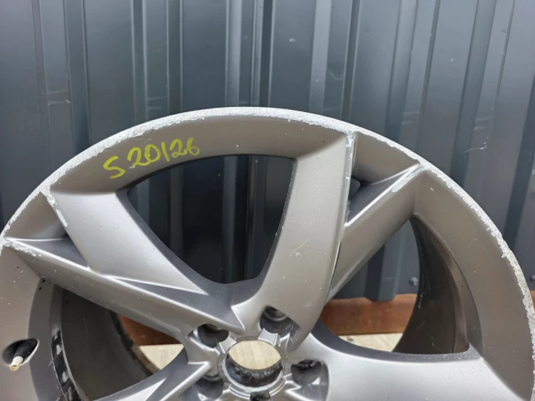 FELGA ALUMINIOWA AUDI VW SEAT SKODA 8.5J R19 ET32 8T0601025F S20/26