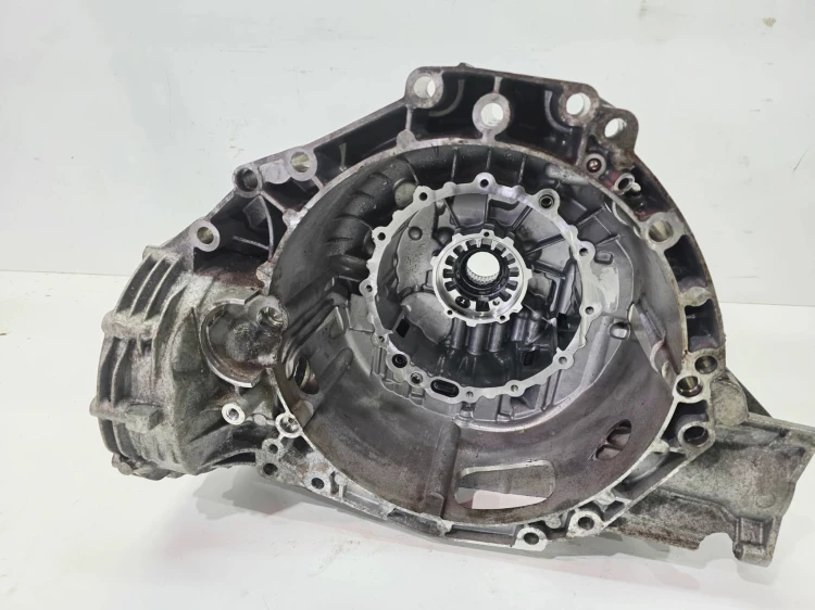 OBUDOWA OSŁONA SKRZYNI BIEGÓW S-TRONIC AUDI A4 B9 A5 Q5 FY 0CK 0CK301103Q