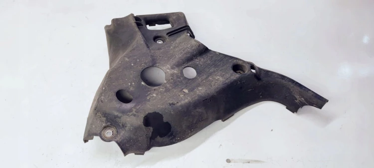 OSŁONA WAHACZA LEWY TYŁ AUDI A6 C6 4F0505415C