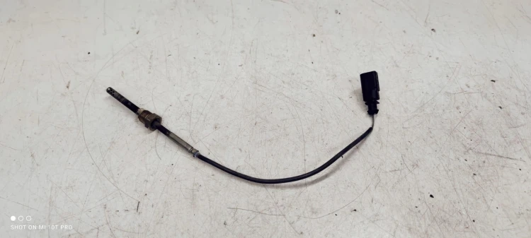 CZUJNIK TEMPERATURY SPALIN AUDI VW SEAT 03L906088D