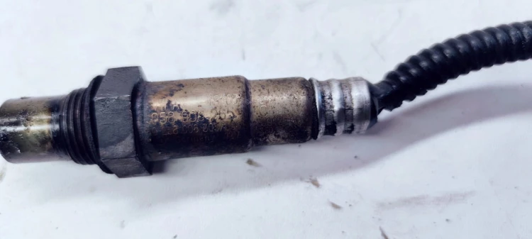CZUJNIK TEMPERATURY SONDA AUDI A4 A6 058906265C