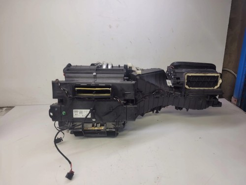 NAGRZEWNICA KOMPLETNA AUDI A4 B8 Q5 8K1820005AR