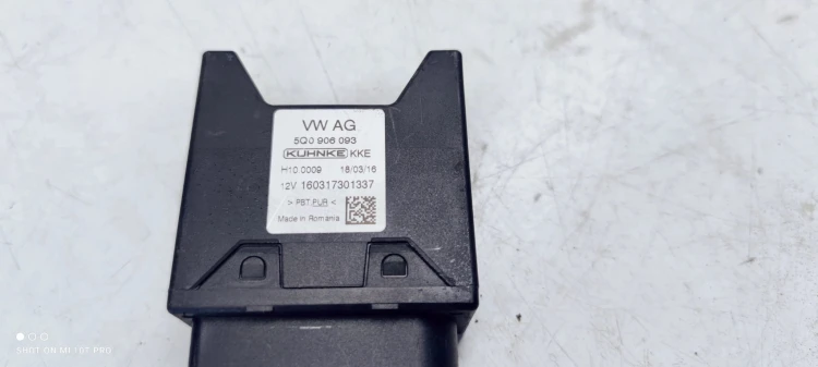 STEROWNIK POMPY PALIWA AUDI VW SEAT 5Q0906093
