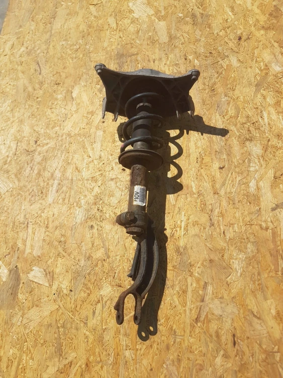 AMORTYZATOR PRAWY PRZÓD AUDI A4 B8 A5 8F0413031E
