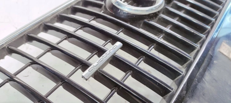 GRILL ATRAPA CHŁODNICY AUDI Q5 8R 8R0853651