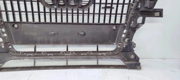GRILL ATRAPA CHŁODNICY AUDI Q5 8R 8R0853651