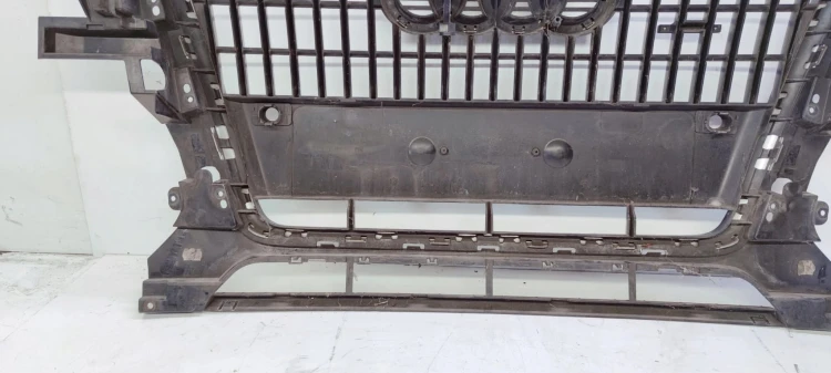 GRILL ATRAPA CHŁODNICY AUDI Q5 8R 8R0853651