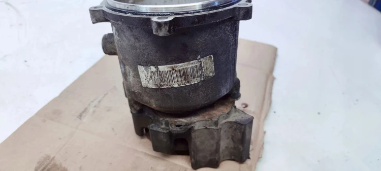 OBUDOWA SKRZYNI BIEGÓW TYŁ AUDI 6HP-19 1071436014