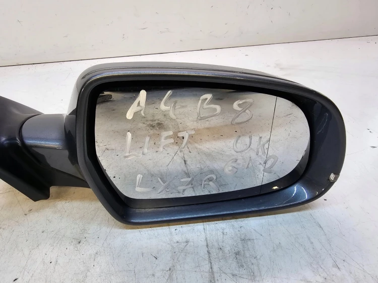 LUSTERKO PRAWE AUDI A4 B8 LIFT LX7R 6+2 PIN UK