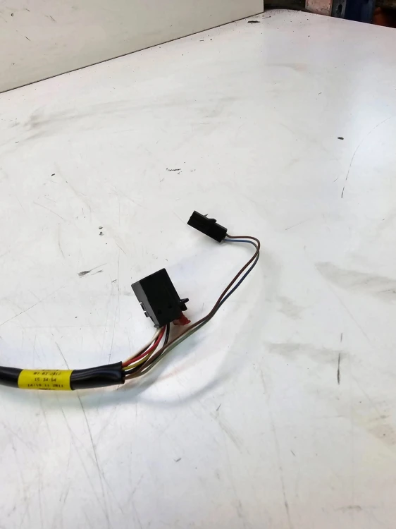 LUSTERKO PRAWE AUDI A4 B8 LIFT LX7R 6+2 PIN UK