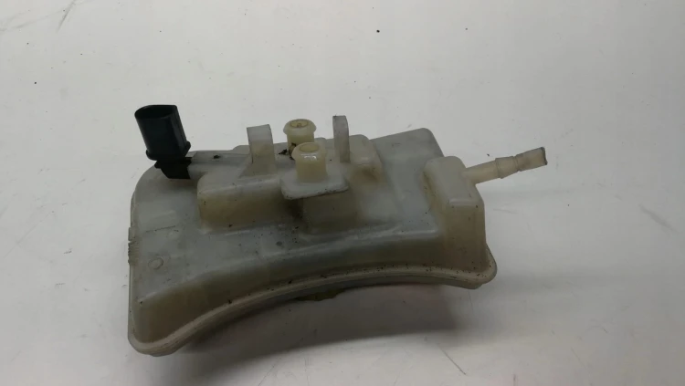 ZBIORNICZEK PŁYNU HAM AUDI A4 B7 A6 C6 8E0611301G