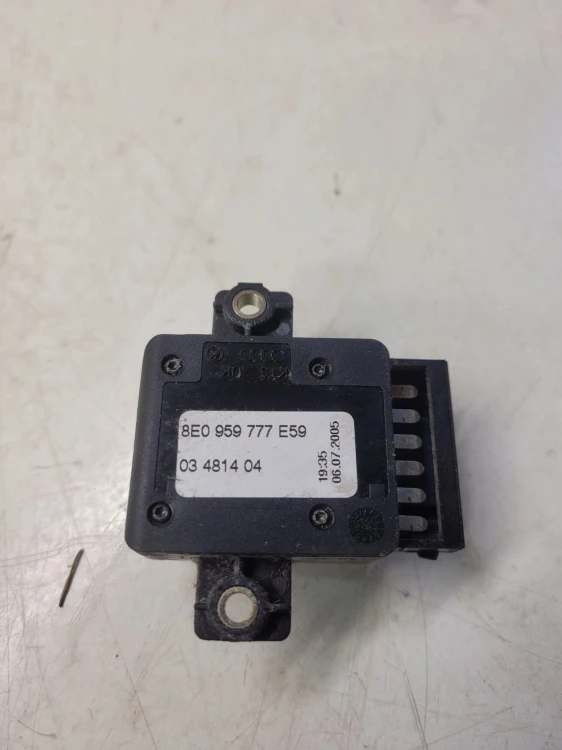 REGULACJA FOTELA AUDI A4 B7 A6 C6 Q7 8E0959777
