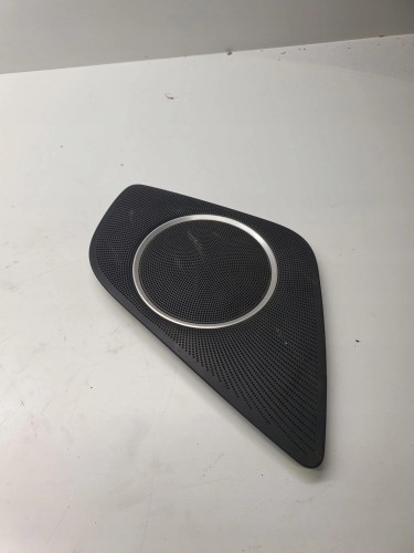 MASKOWNICA GŁOŚNIKA AUDI A4 B8 A5 BANG 8T0035420A