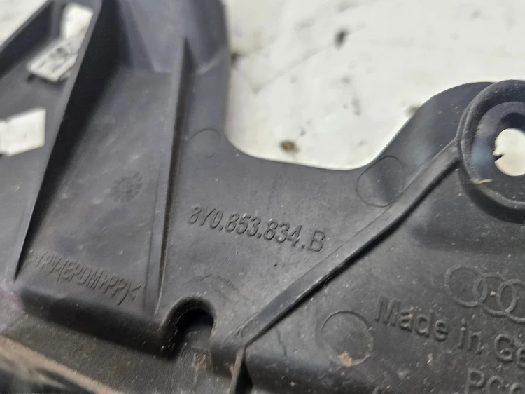 CHLAPACZ SPOJLERA PRAWY TYŁ AUDI A3 8Y 8Y0853834B
