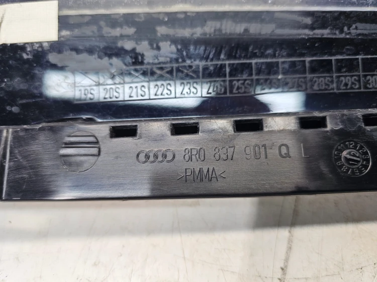 NAKŁADKA OSŁONA DRZWI LEWY PRZÓD AUDI Q5 8R 8R0837901Q CZARNY MAT