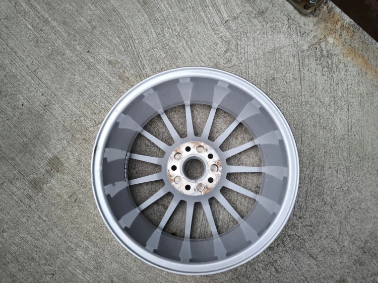 FELGA ALUMINIOWA AUDI VW SEAT SKODA 7.5J R17 ET29 8W0601025AE K*11* OK