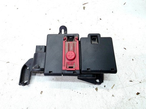 ROZDZIELACZ PRĄDU KLEMA + AUDI Q7 4M 4M0941823A