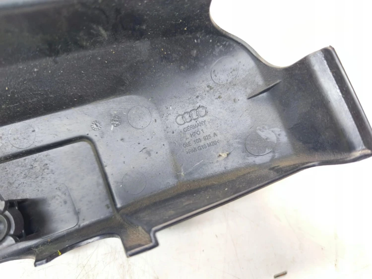 OSŁONA POKRYWA SILNIKA AUDI A6 C6 3.2 FSI AUK 06E103925A