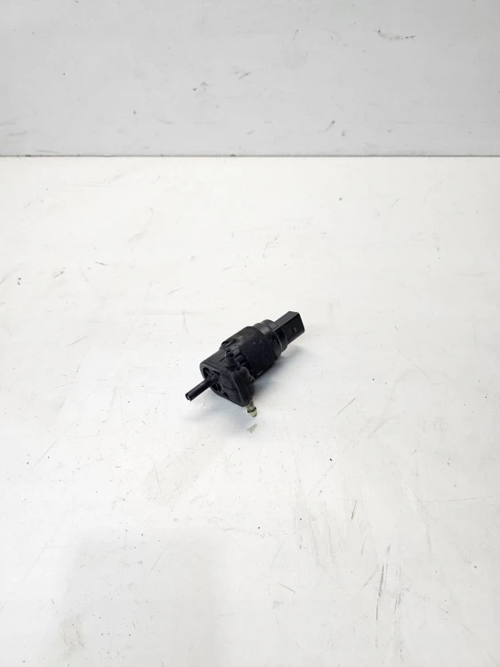 POMPKA SPRYSKIWACZY AUDI A4 B8 A5 8T Q5 8K9955647