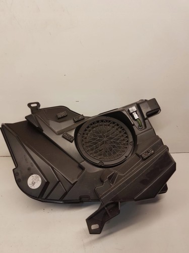 GŁOŚNIK SUBWOOFER BANG AUDI A5 CABRIO 8F0035382A