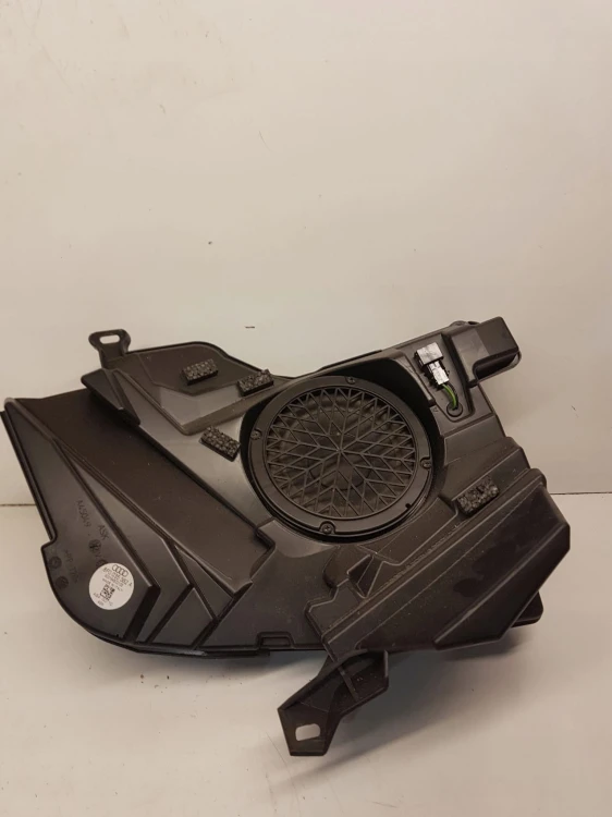GŁOŚNIK SUBWOOFER BANG AUDI A5 CABRIO 8F0035382A