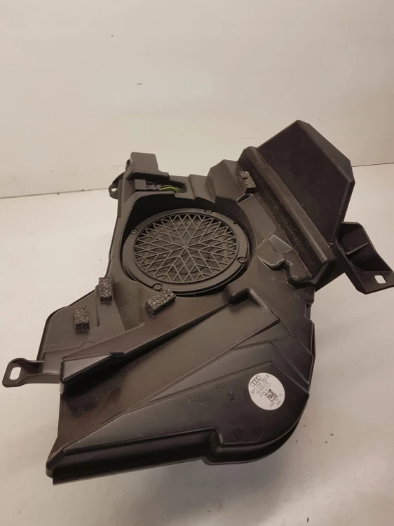 GŁOŚNIK SUBWOOFER BANG AUDI A5 CABRIO 8F0035382A