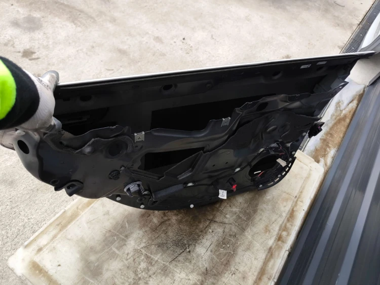 DRZWI LEWY TYŁ AUDI A6 C6 LZ7R SEDAN AVANT KOMBI 2004-2011ORYGINAŁ !!!