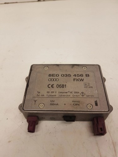 WZMACNIACZ ANTENY AUDI A4 B7 A6 C6 8E0035456B