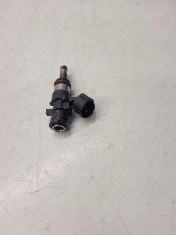 WTRYSK WTRYSKIWACZ AUDI VW 1.8 TFSI 06L906031A