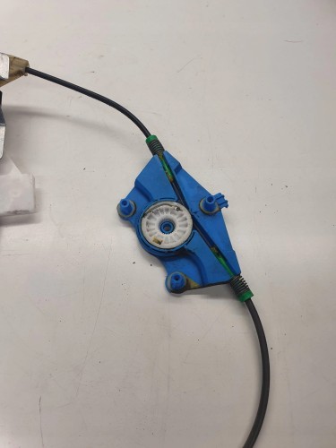 MECHANIZM SZYBY PRAWY TYŁ AUDI A4 B6 B7 8E0839462