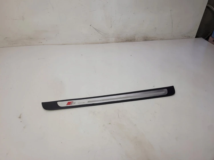 LISTWA PROGOWA PRAWY PRZÓD AUDI A4 B8 8K0853374B