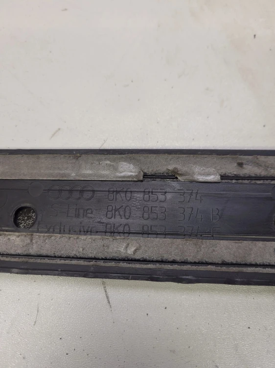 LISTWA PROGOWA PRAWY PRZÓD AUDI A4 B8 8K0853374B