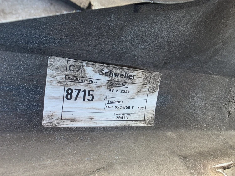 LISTWA PROGOWA PRAWA AUDI A6 C7 SEDAN AVANT S LINE 4G0853856F LY9C ORYGINAŁ