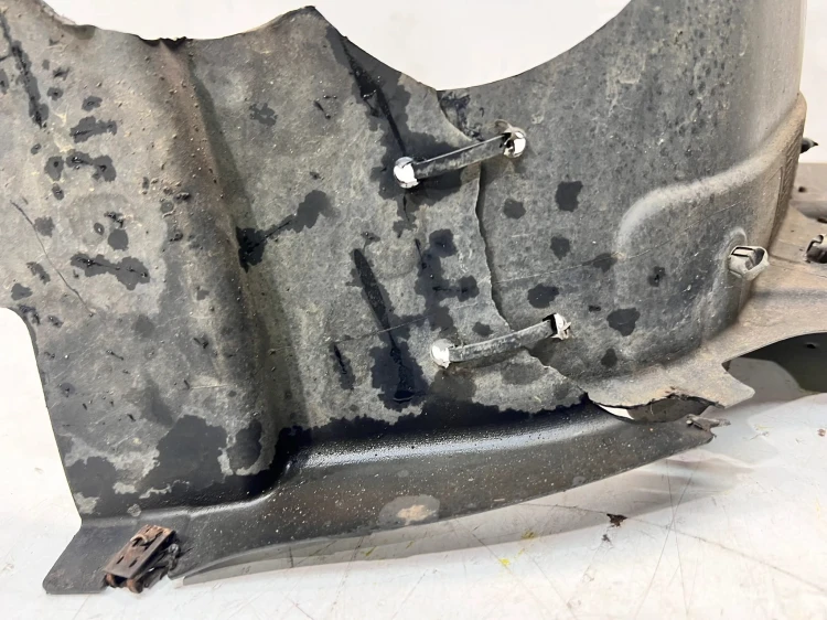NADKOLE NOSEK LEWY PRZÓD AUDI A3 8P LIFT 8P0821191D 3/25